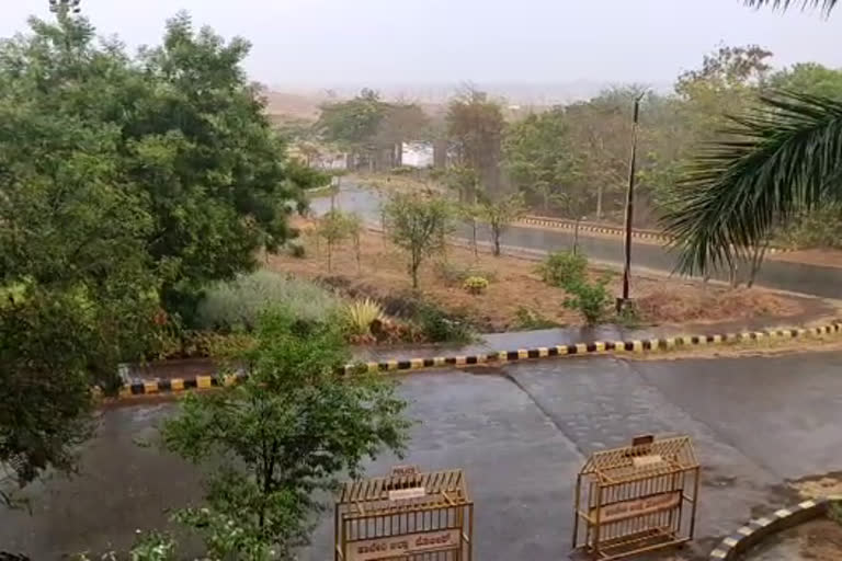 Evening rain  arrival in Haveri