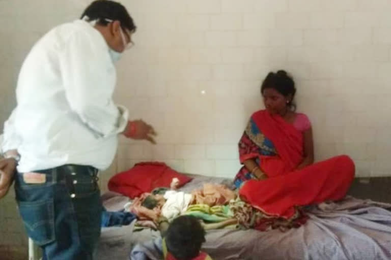 Woman gives birth to a child in isolation complex built in Panna