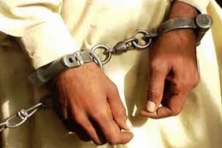 A cleric arrested in Kangra, कांगड़ा में एक मौलवी गिरफ्तार