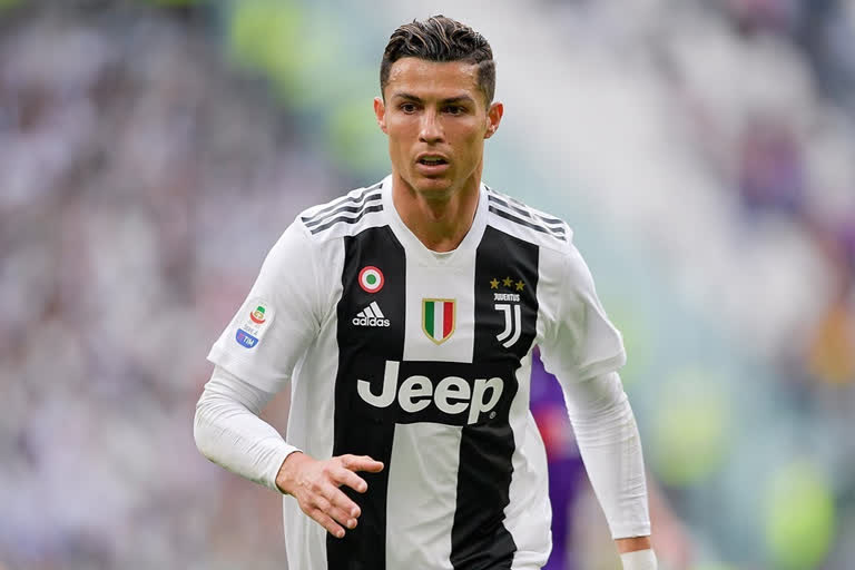 Cristiano Ronaldo  Serie A  Portugal  $1 billion  Juventus  ഒരു ബില്യണ്‍ ഡോളര്‍ കടക്കുന്ന ആദ്യത്തം ഫുട്ബോള്‍ താരമായി ക്രിസ്റ്റ്യാനോ  ക്രിസ്റ്റ്യാനോ  ക്രിസ്റ്റ്യാനോ റൊണാള്‍ഡോ  1 ബില്യണ്‍