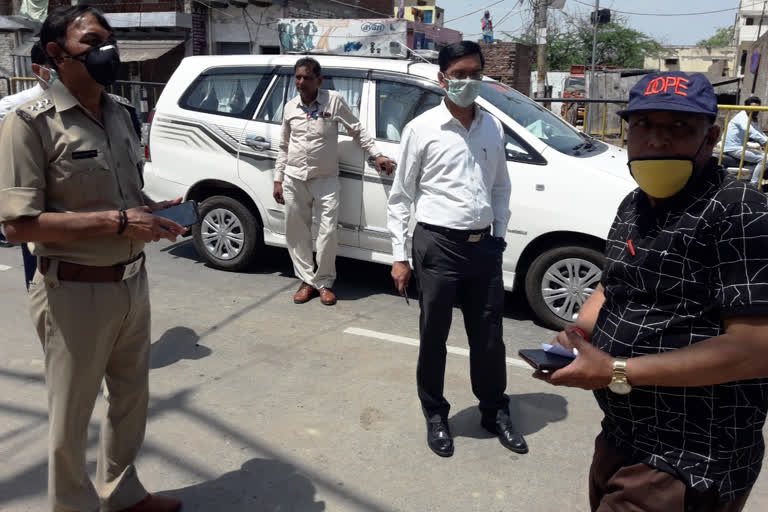 lockdown in hathras