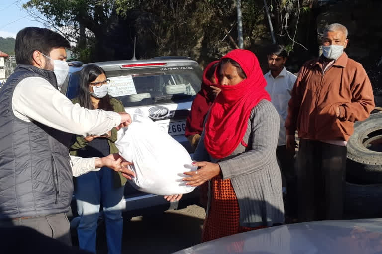 umang foundation distribute ration in shimla