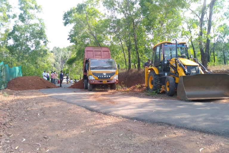 Tahsildar, re-bound the open borde