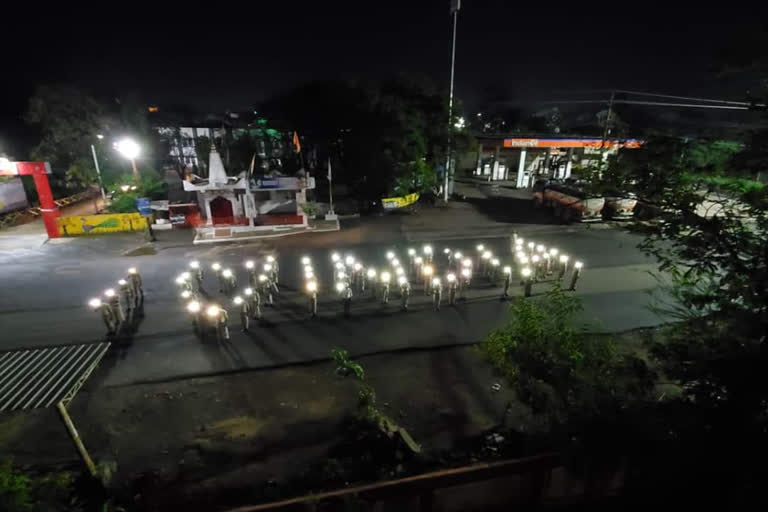 Police lit a lamp in Seoni