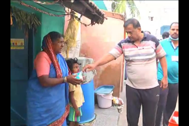 tahasildar providing milk