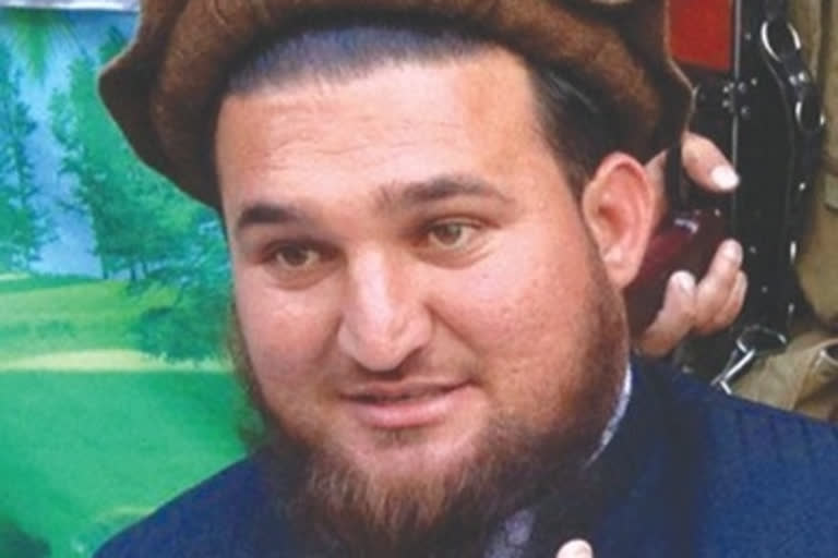 ehsanullah letter Imran khan  peshawar army school attacker  taliban spokeman imran khan  ehsanullah ehsan  ehsanullah family kidnapped  മുൻ താലിബാൻ വക്താവ്  ഇമ്രാൻ ഖാന്‍  പാകിസ്ഥാൻ തെഹ്രീക് ഇൻ ഇൻസാഫ്