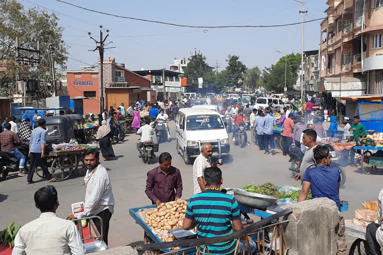 violation of section 144 near bharuch apmc market