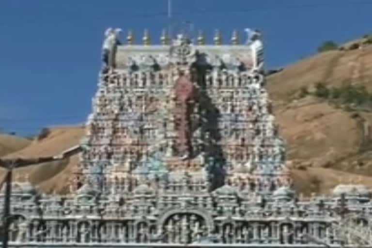 பௌர்ணமி கிரிவலம் செல்ல தடை