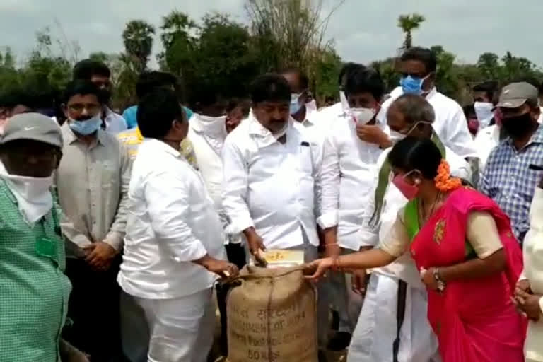 grain purchasing centers are started by the mla sandra venkata veeraih in khammam