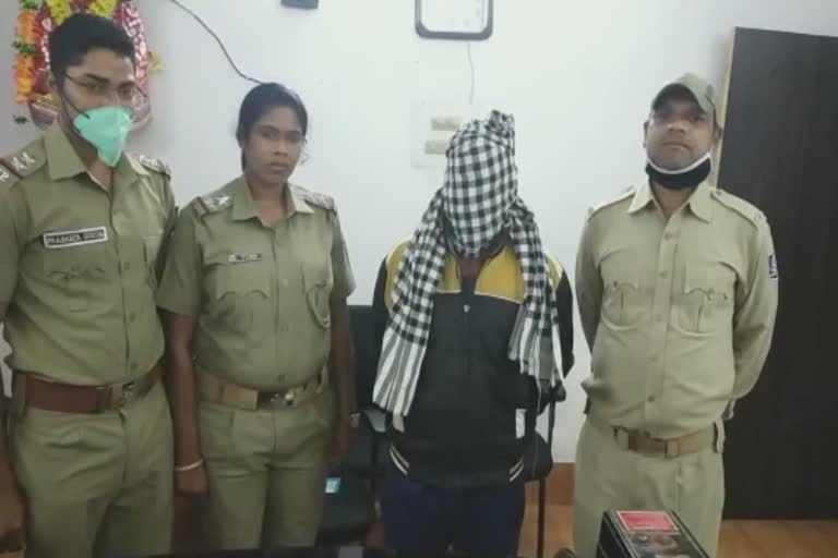 Young man arrested with explosives in koraphut