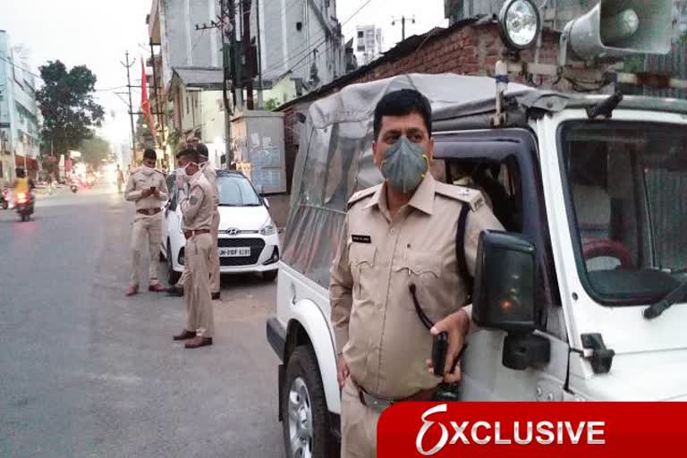 Ranchi police, lockdown in Ranchi, lockdown in Jharkhand, corona virus, रांची पुलिस, रांची में लॉकडाउन, झारखंड में लॉकडाउन, कोरोना वायरस