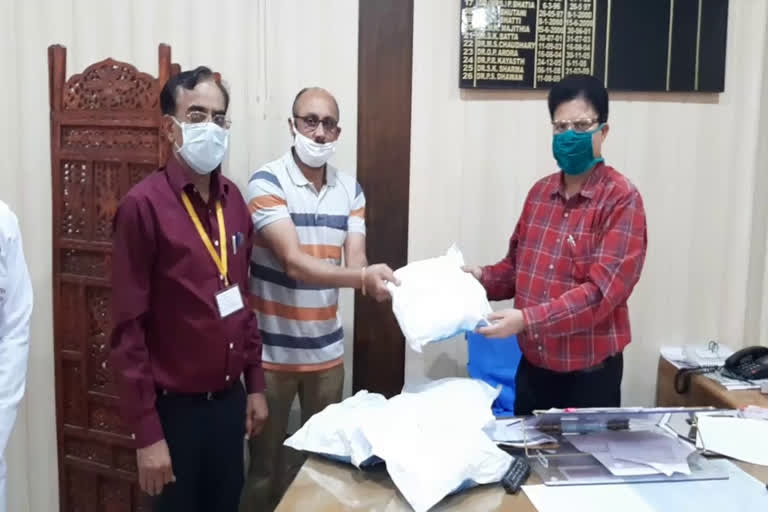 Lord Shiva College donate 50 PPE kits to Health Department in sirsa