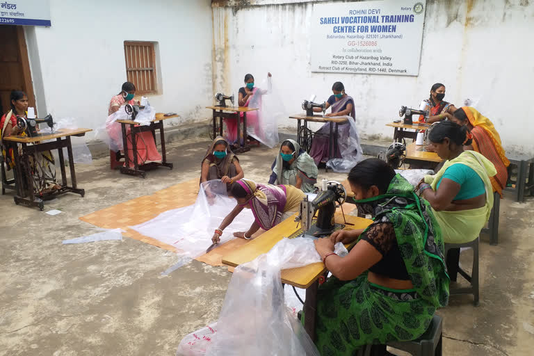 Two Mahila Mandals are making PPE kits in hazaribag