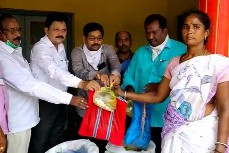 food, masks and sanitaizers donate for muncipal labours in amadalavalasa