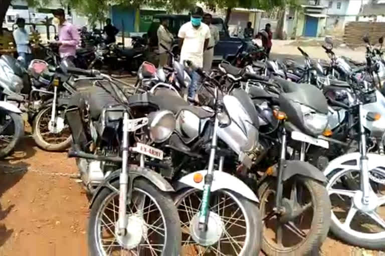 Lockdown violation: 489 vehicles confiscated in Bidar