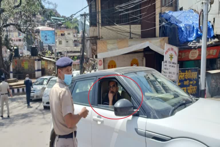 challan of cricketer rishi dhawan car in mandi during curfew