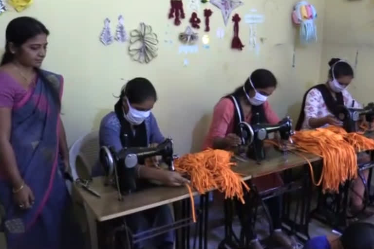 Mask making in bala mandira