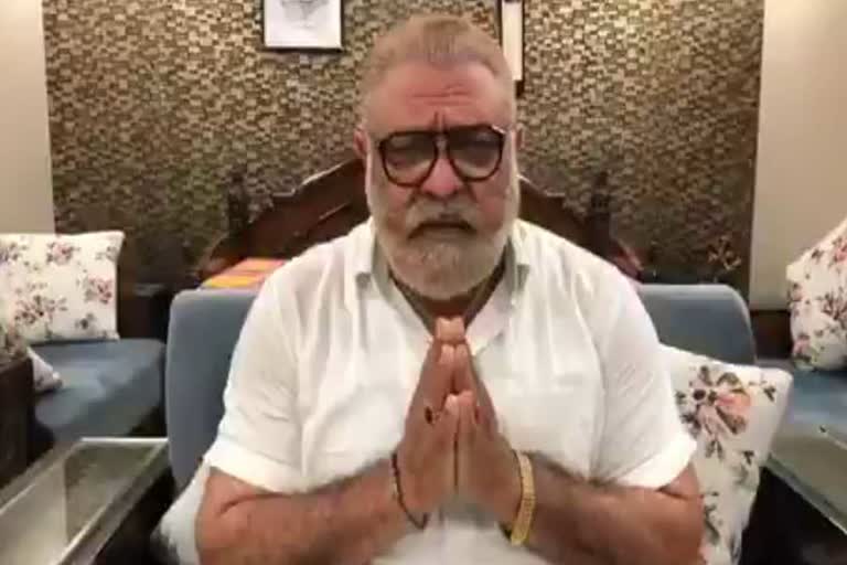 yograj singh appealled people to stay in home