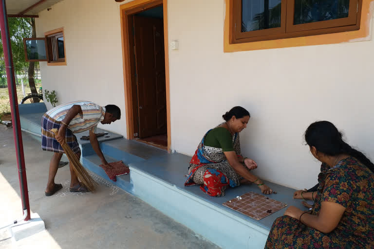 Men doing housework