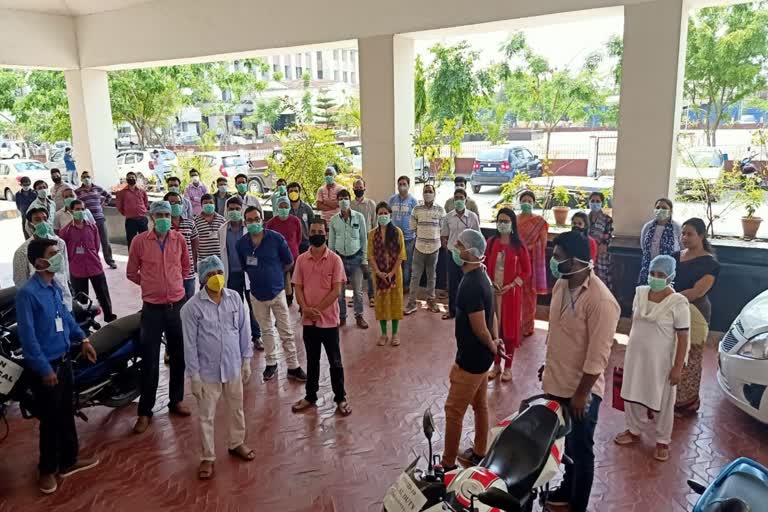 barpeta medical college staff protest against police