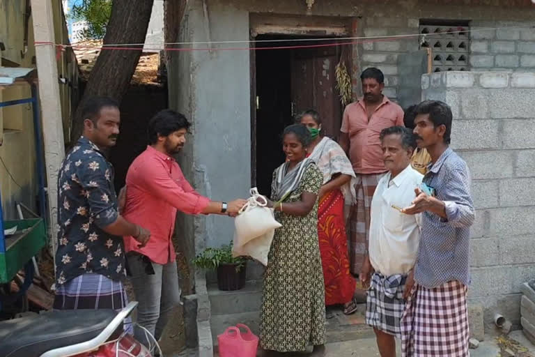 ’இயன்றவரை இயலாதவர்களுக்கு உதவுவோம்’- அபி சரவணன்