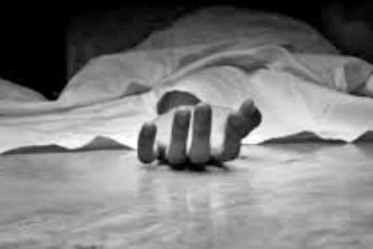 youth-killed-in-collision-between-two-people-in-dhamtari