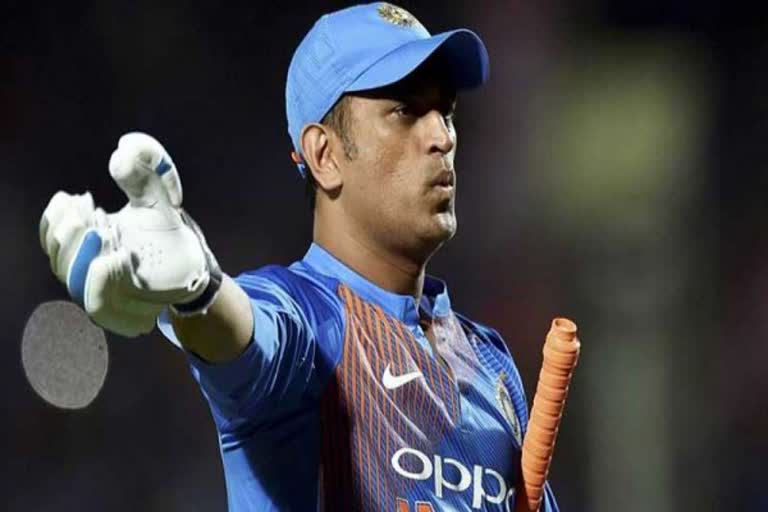 coronavirus ms dhoni mows his lawn amidst lockdown