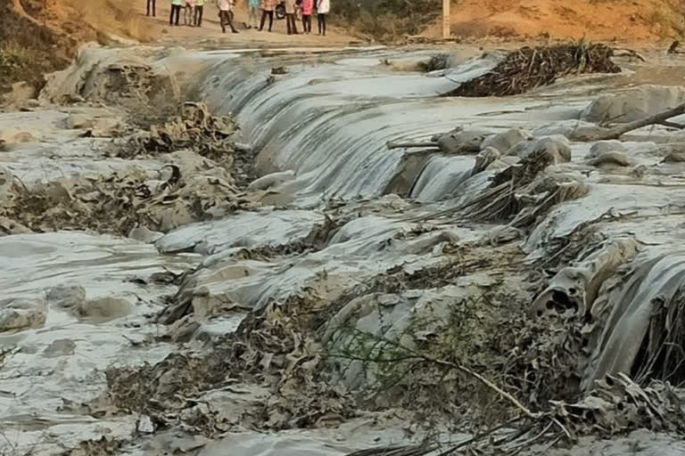 reliance sasan power plant breach in singrauli