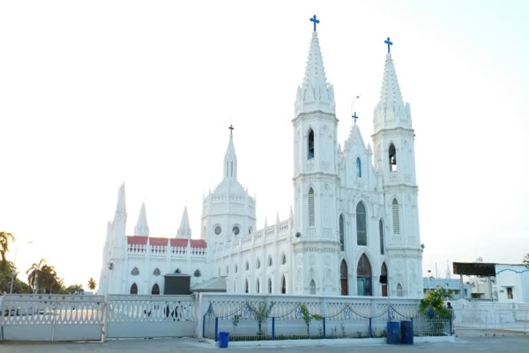 covid-19-velankanni-church-completely-desereted-on-good-friday