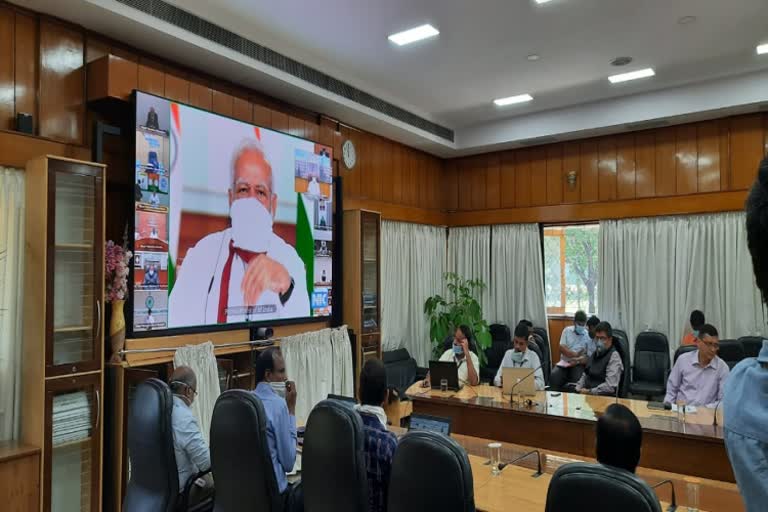 modi and cm yadiyurappa  video conference