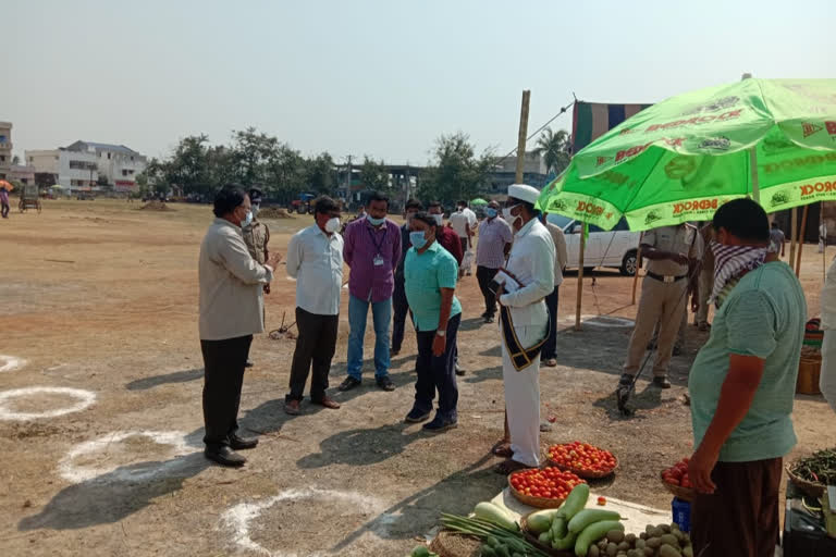 srikakulam joint collector visit amdaalavalasa vegetable market