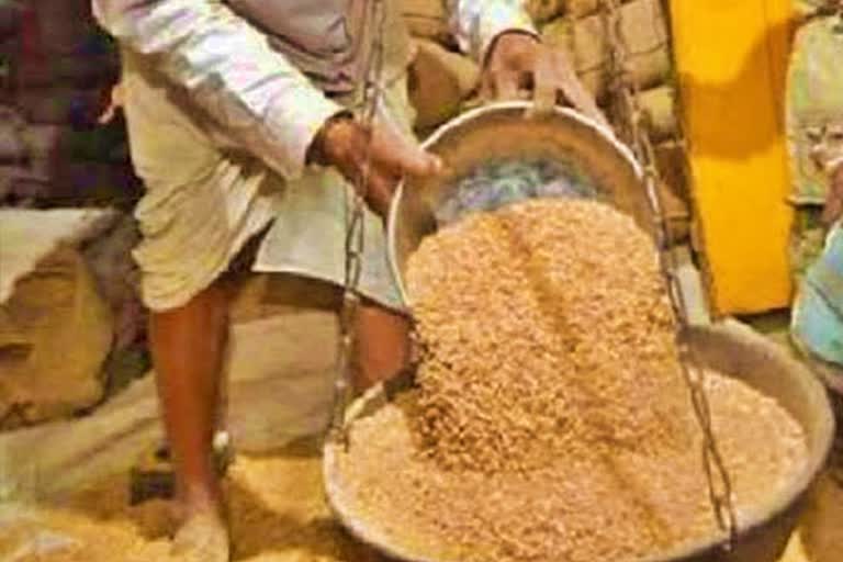 grain-distribution-to-3-lakh-people-in-six-days-sangli