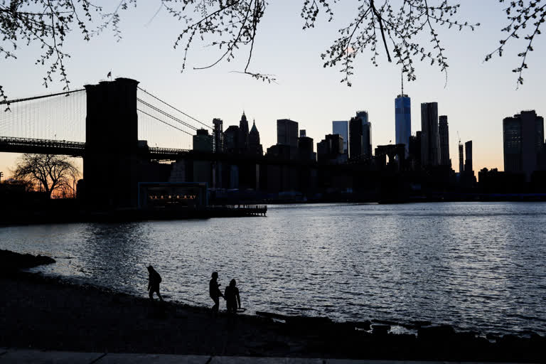 Coronavirus: Why have so many died in New York?