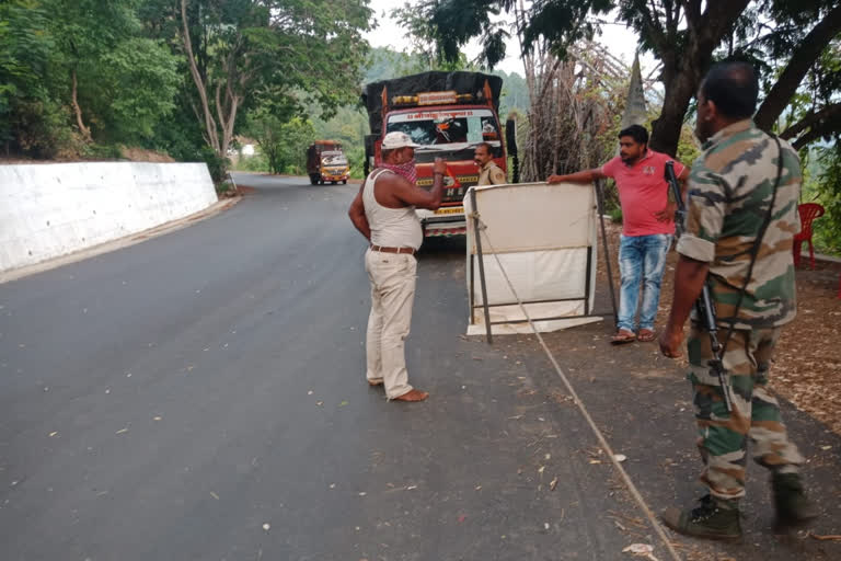 malappuram  naadukaani  goods vehicles  kerala  മലപ്പുറം  നാടുകാണി ചുരം  വിഷു