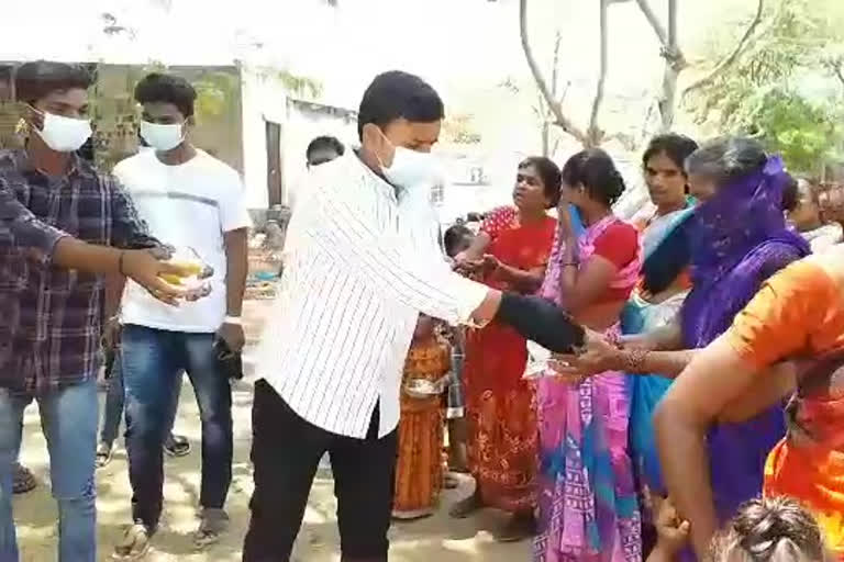 food distributed to little merchants at kamalapuram kadapa district