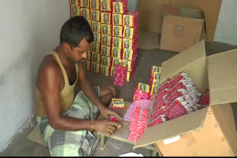 Sivakasi Fireworks sealed: Workers deprived of livelihood