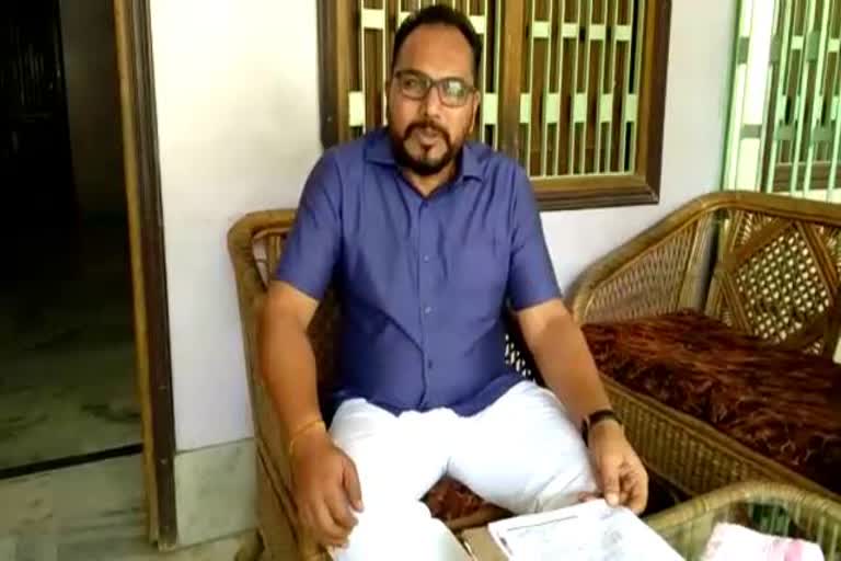 MLA Pradeep Yadav, Congress MLA Pradeep Yadav, Corona Virus, Lockdown in Jharkhand, mukhyamantri Didi Kitchen, विधायक प्रदीप यादव, कांग्रेस विधायक प्रदीप यादव, कोरोना वायरस, झारखंड में लॉकडाउन, मुख्यमंत्री दीदी किचन