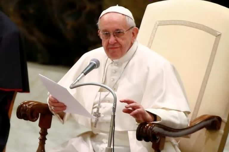 pope-to-livestream-easter-mass-to-locked-down-world