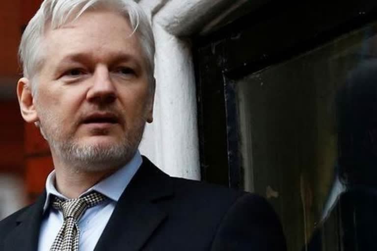 Assange fathered two kids with lawyer in Ecuador embassy: report