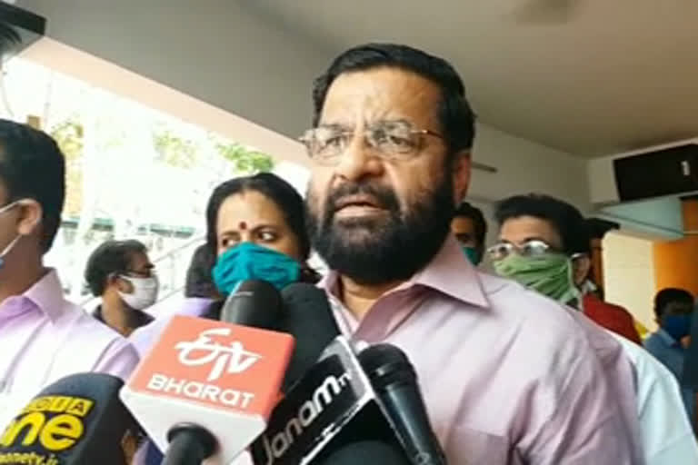 minister kadakampally surendran  മന്ത്രി കടകംപള്ളി സുരേന്ദ്രൻ  ലോക് ഡൗൺ നിയന്ത്രണം  പോത്തൻകോട് കൊവിഡ്  സാമൂഹിക അകലം