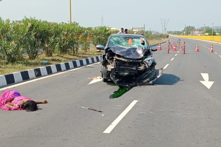 woman died in a road accident at rajupalem in prakasam