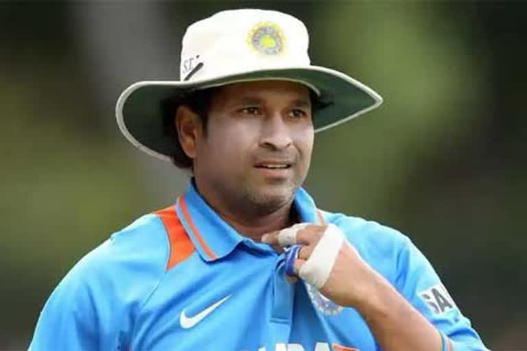 Tendulkar interacts with 12,000 docs on sport injuries