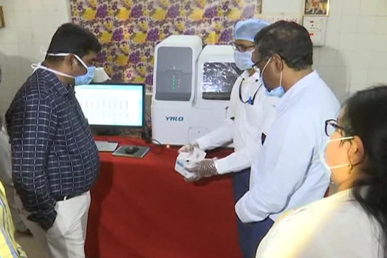 collector visit covid 19 testing lab in kurnool