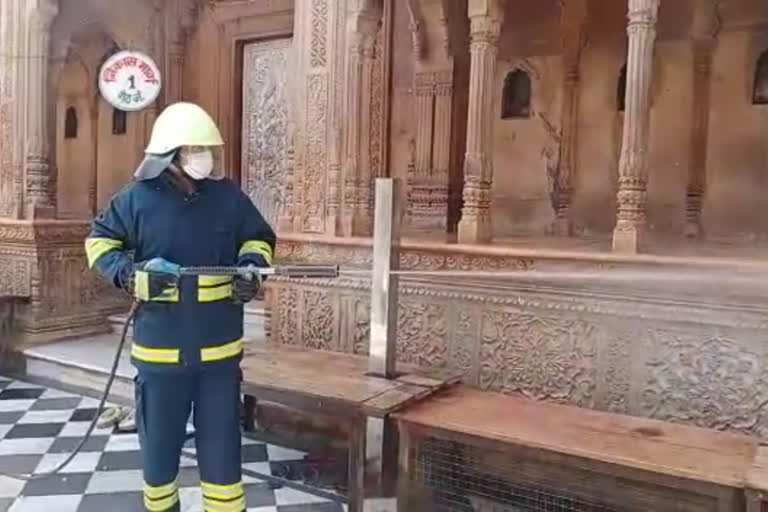 बांके बिहारीजी मंदिर