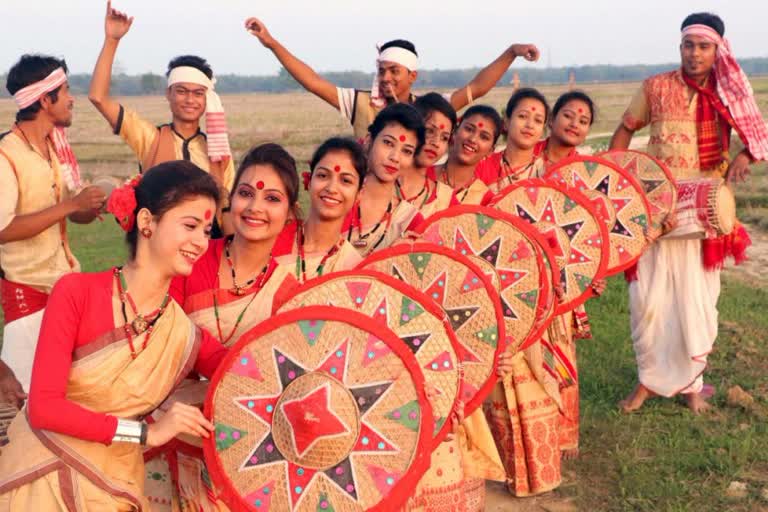 বিহুৰ শুভেচ্ছা জ্ঞাপন সেনা বিষয়া ৰানা প্ৰতাপ কলিতাৰ