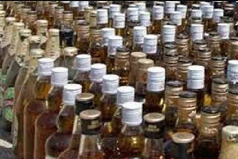 Police seized illegal liquor in Narsinghpur