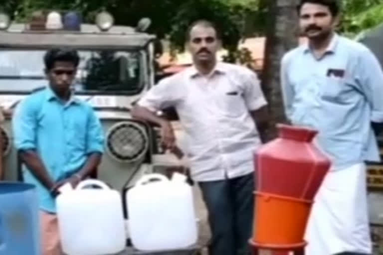 മലപ്പുറം  തിരുവാലിയിൽ വൻ വ്യാജമദ്യ വേട്ട  t illegal liquor has been seized  വ്യാജ വാറ്റ്