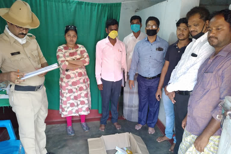 Sandhur Tehsildar operation: 3 fake doctors arrested in Sanduru