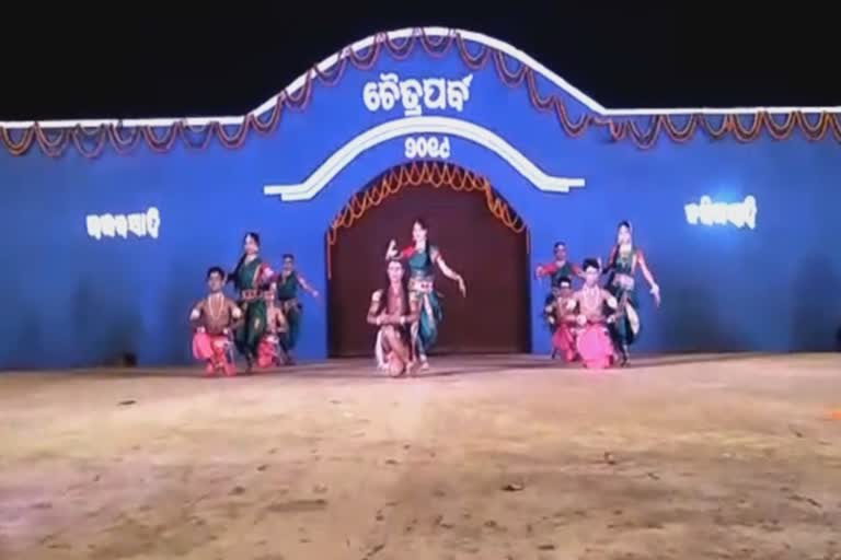 world-famous-chhow-dance-stop-in-chaitraparba-of-mayurbhanj-over-covid19