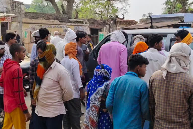 भरतपुर न्यूज़,  डीग न्यूज़,  22 वर्षीया युवक को लगा करंट,  हालत गंभीर , गांव बंधा चौथ,  Bharatpur News,  22-year-old man gets electrocuted,  Critical condition , Village Bandha Chauth , Deeg news